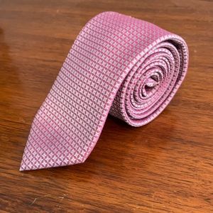 Men’s 100% silk tie